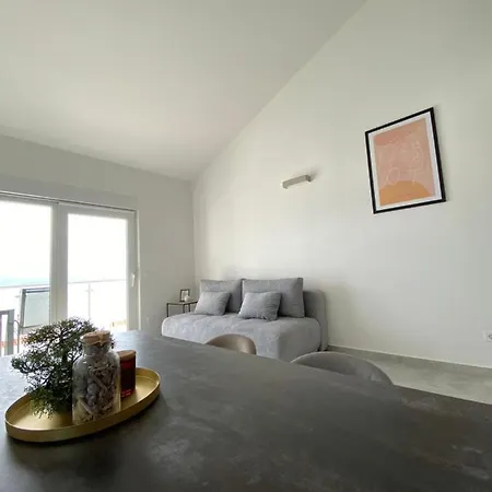 Divine Moments Apartment *