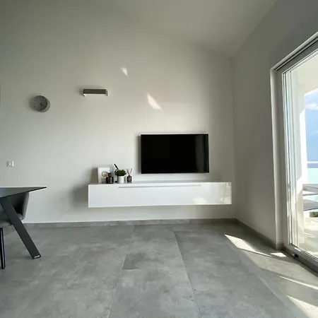 Divine Moments Apartment *